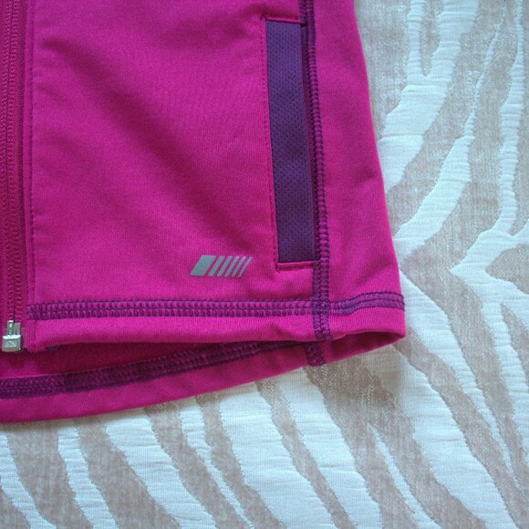 🚼 Amazon Essentials Toddler Purple Jacket W/ Hoood - Picture 3 of 5